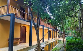 Pinthaliya Resort